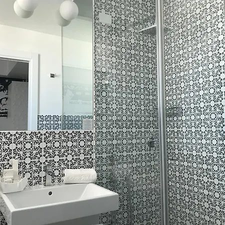 Отель Quihotel 4*