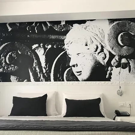 Quihotel Hotel 4*