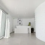 Quihotel ホテル ポルト・チェザーレオ